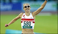 Paula Radcliffe a convincing winner in the 5000